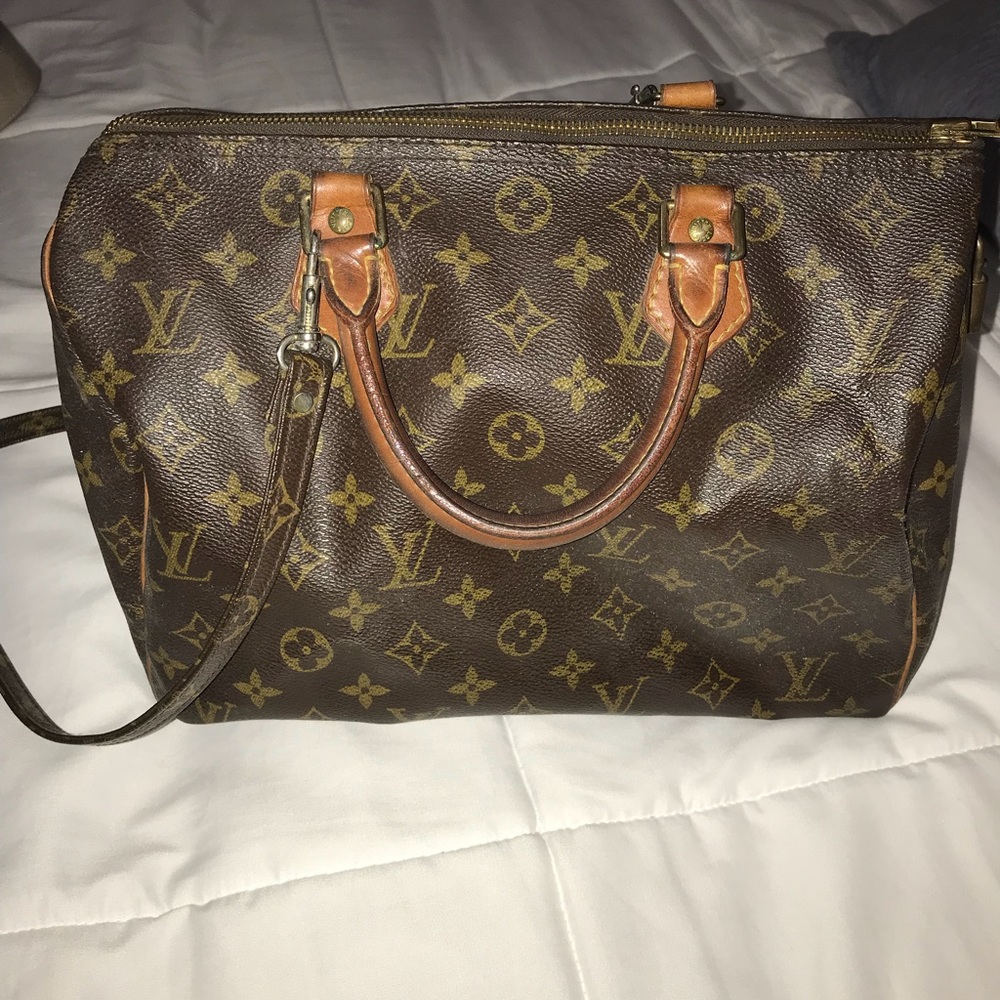 Vintage Louis Vuitton purse. Authentic